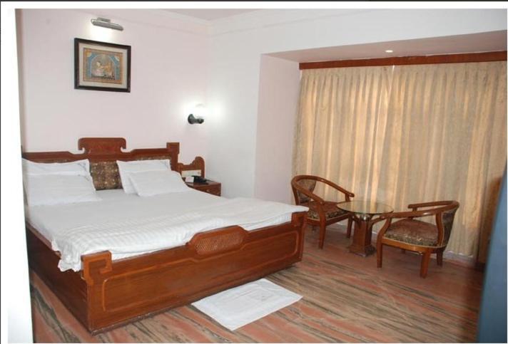Hotel Padma Puri Room photo